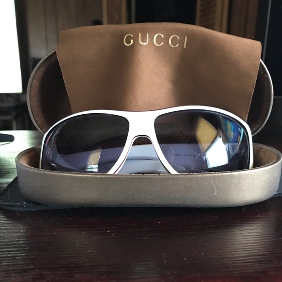 Gucci Other - Gucci sunglasses
